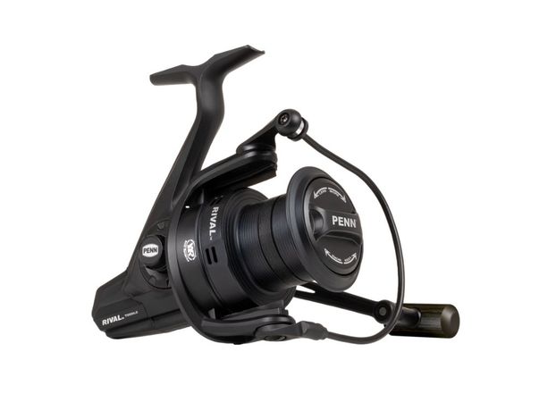 Moulinet Penn Rival Longcast Noir
